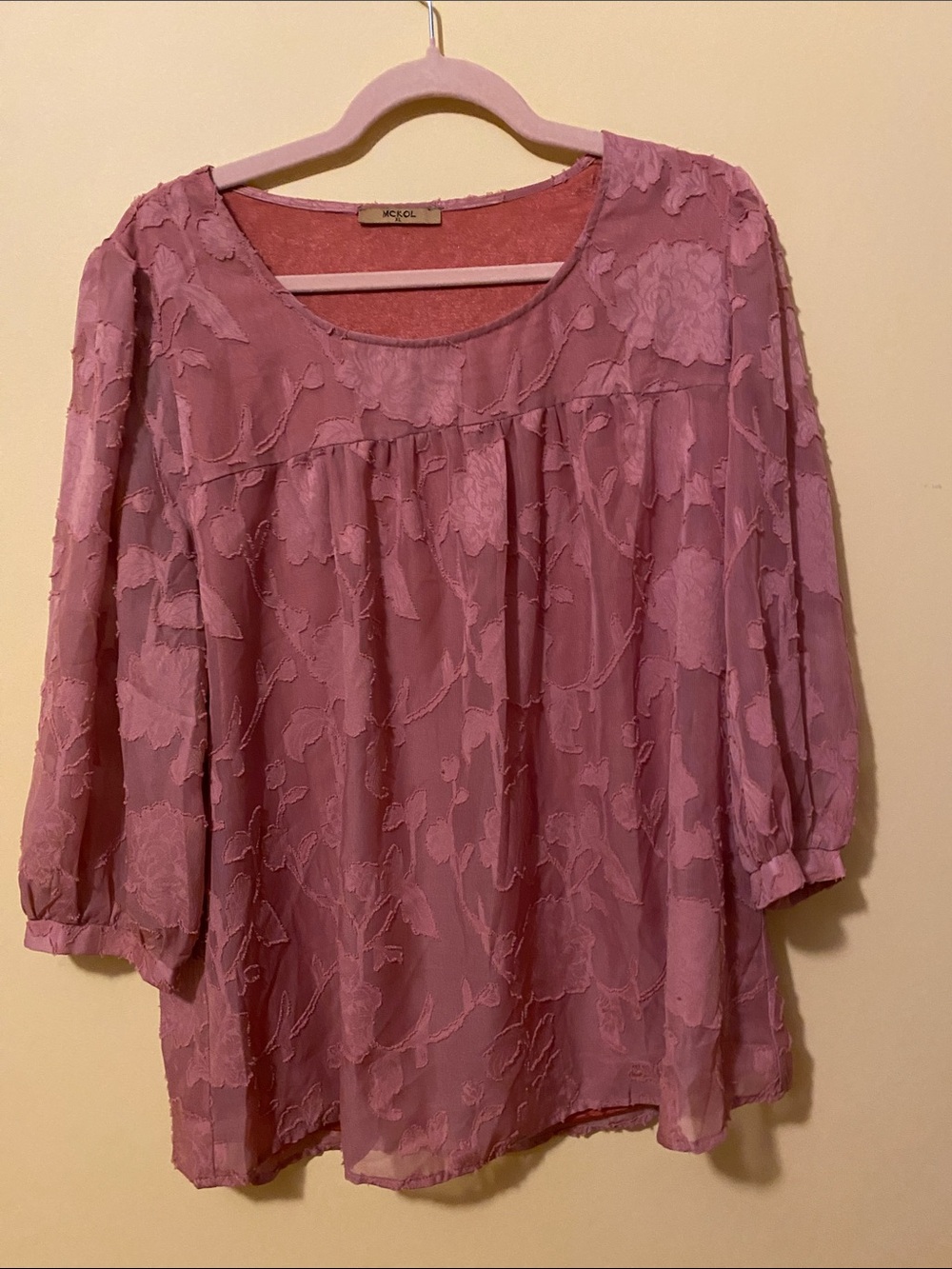 Womens Textured Floral Blouse soft Salmon Pink lightweight and lined XL